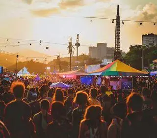 artistas e festivais de música